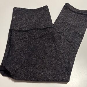 lulu 3/4 length leggings